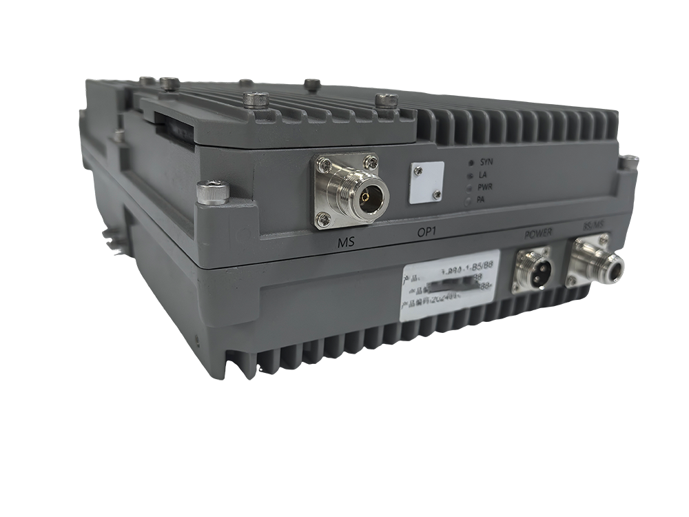  吉阳三频手机信号接收器2000㎡